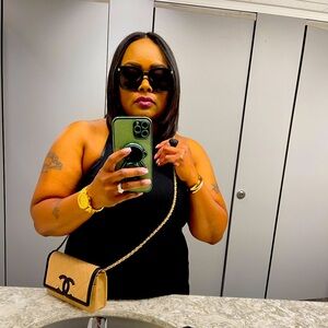 Meet your Posher, Chanel